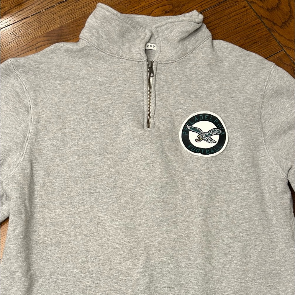 Junk Food Eagles Quarter Zip Grey Sweatshirt Women’s Size Small